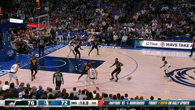 【2022年11月03日 爵士vs独行侠集锦】哈达威三分偏出 伍德篮下一柱擎天单臂劈扣