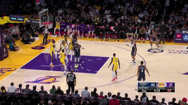 【2022年11月03日 鹈鹕vs湖人集锦】湖人球迷眼泪掉下来！威少闪电突破直捣黄龙 老詹浓眉轮番送盖帽