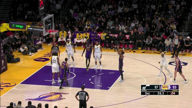 【2022年11月05日】NBA常规赛：爵士vs湖人第3节原声解说回放