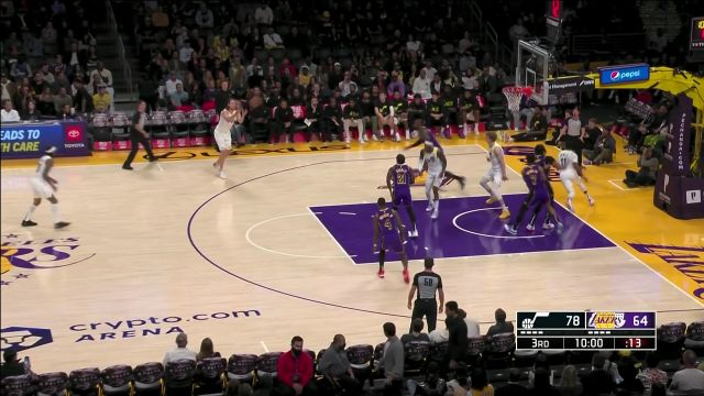 【2022年11月05日 爵士vs湖人集锦】谁能挡我！詹姆斯怼飞克拉克森强硬上篮打进