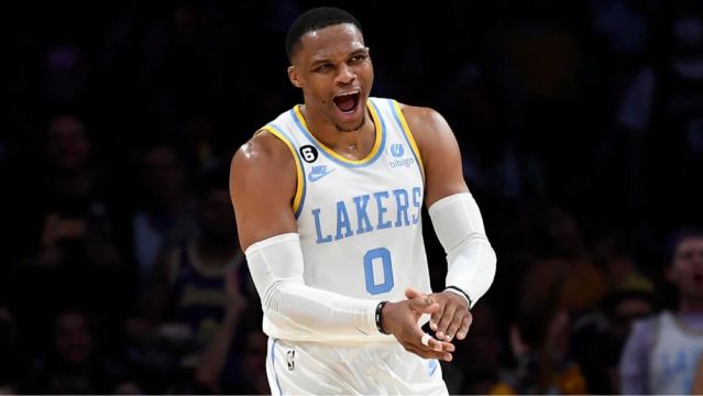 【2022年11月05日 爵士vs湖人集锦】威少替补28分连创纪录 全场为其高呼MVP 空中换手花活惊呆老板