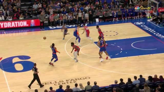 【2022年11月05日 尼克斯vs76人集锦】怎么轻松怎么来！奎克利输送炮弹助攻托平双手炸筐