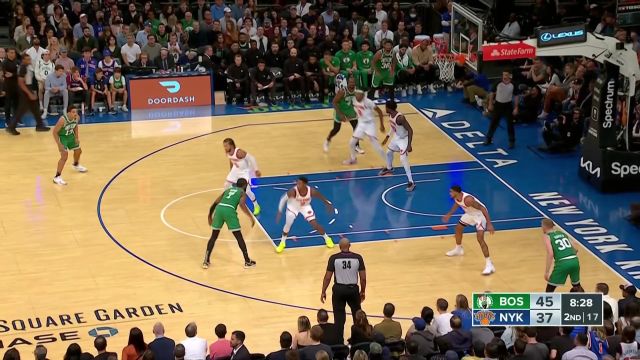 【2022年11月06日 凯尔特人vs尼克斯集锦】要什么有什么！布朗中距离+空位三分坐稳领先优势