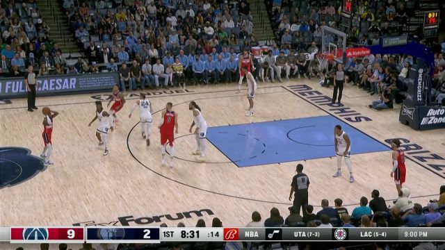 【2022年11月07日 奇才vs灰熊集锦】波尔津吉斯弧顶突然发牌出其不意 库兹马空切上篮轻松取分