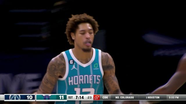 【2022年11月08日 奇才vs黄蜂集锦】史密斯长驱直入不看人妙传 乌布雷底线空切迎着波神上篮得手