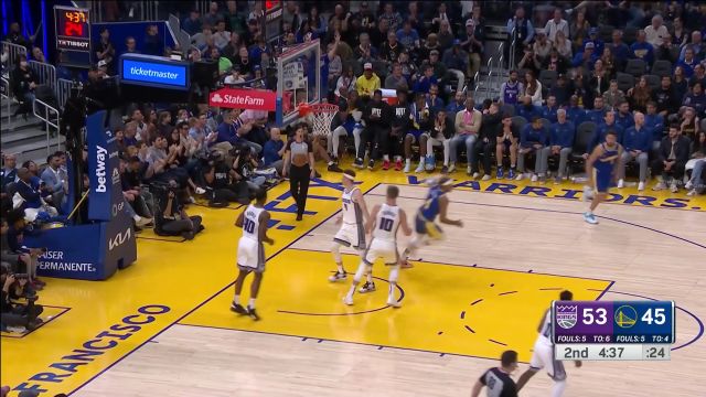 【2022年11月08日 国王vs勇士集锦】格林弧顶发牌送妙传 穆迪无人防守轻松暴扣