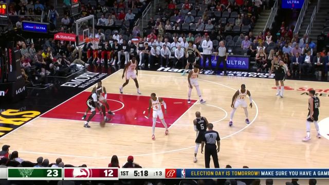 【2022年11月08日 雄鹿vs老鹰集锦】科林斯切掉波蒂斯单打 亨特反击一条龙勇闯龙潭