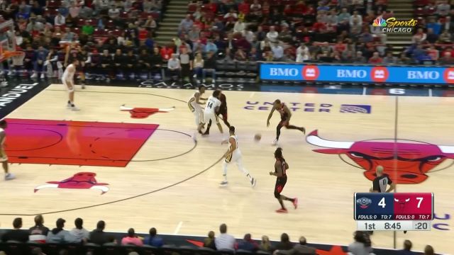 【2022年11月10日 鹈鹕vs公牛集锦】一身钢筋铁骨 德罗赞强硬突破怼飞英格拉姆打成2+1