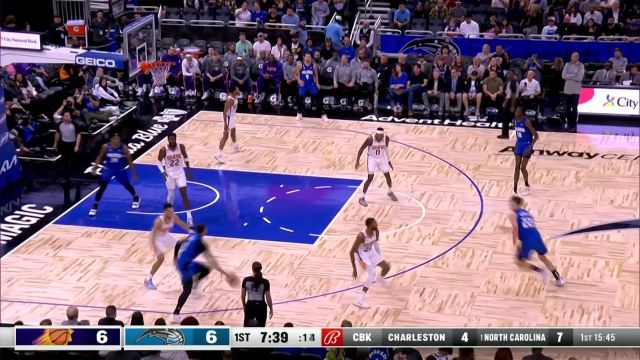 【2022年11月12日 太阳vs魔术集锦】奥科吉强攻内线吸引防守 卡特底角空位三分接球就扔