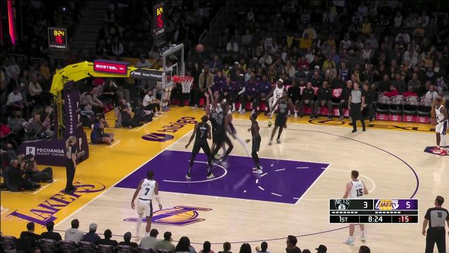 【2022年11月14日 篮网vs湖人集锦】人群之中异军突起 浓眉以一敌三强硬打板得手