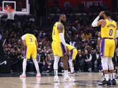 湖人最强一环变短板！詹眉该负主要责任 管理层为运作失误买单