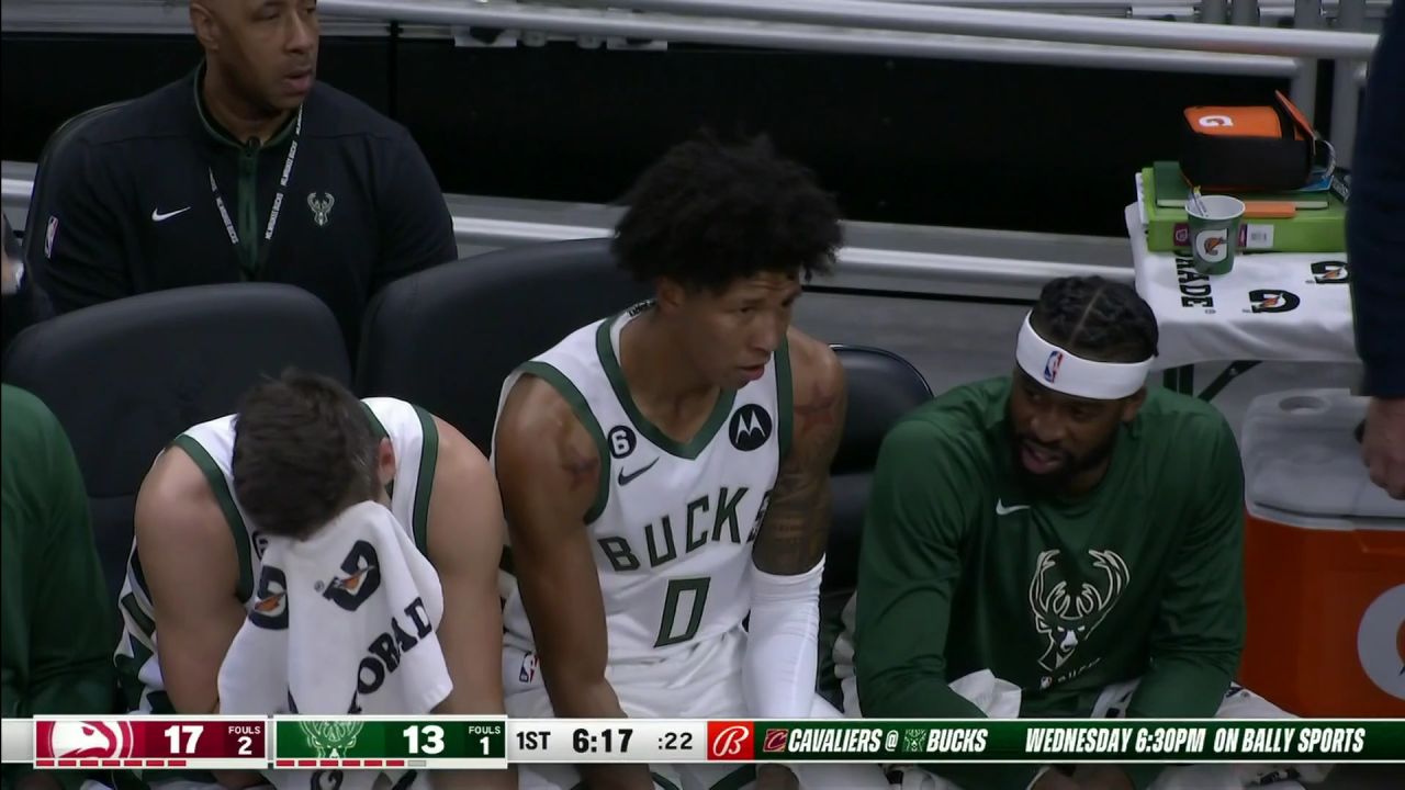 【2022年11月15日】老鹰vs雄鹿第1节英文原声回放