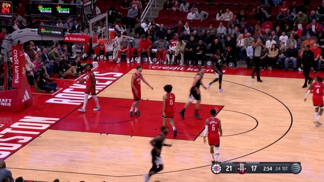 【2022年11月15日 快船vs火箭集锦】乔治眼疾手快完成抢断 肯纳德反击抽枪甩狙三分命中