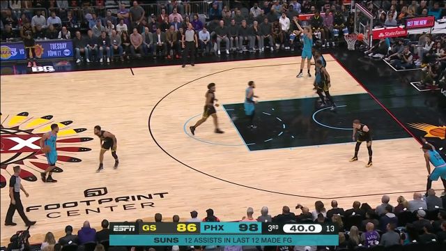 【2022年11月17日 勇士vs太阳集锦】不愧是曼巴传人！布克撤步三分迎射库里