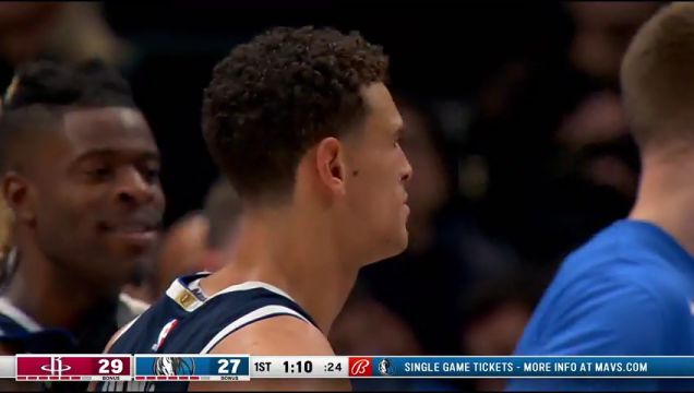 【2022年11月17日】NBA常规赛：火箭vs独行侠第1节中文解说回放