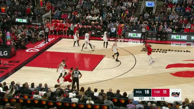 【2022年11月17日 热火vs猛龙集锦】上来先扣一个！范弗利特高抛喂饼科洛科空接暴扣