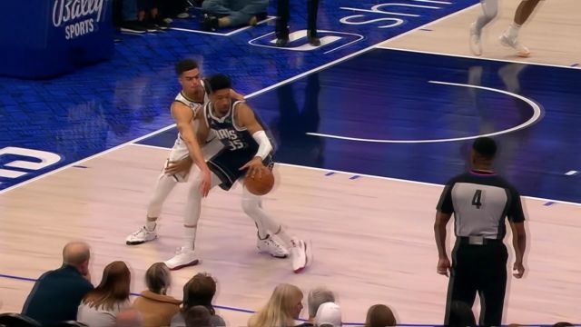 【2022年11月21日 掘金vs独行侠集锦】转身突破强硬对抗 伍德无视两人防守抛投命中