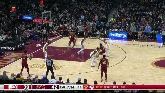 【2022年11月22日 老鹰vs骑士集锦】快攻一骑绝尘 约翰逊长传连线格里芬单臂劈扣