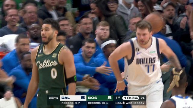 【2022年11月24日】独行侠vs凯尔特人第1节中文解说回放