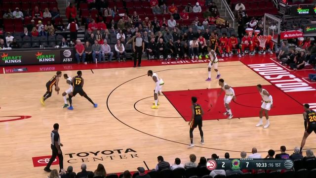 【2022年11月26日 老鹰vs火箭集锦】特雷杨内线出手 信手一抛稳稳命中