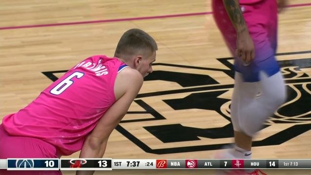 【2022年11月26日 奇才vs热火集锦】拦都拦不住！波神无视防守突破上篮打成2+1