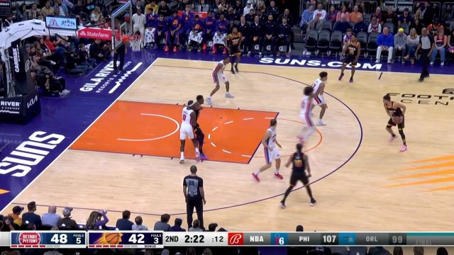 【2022年11月26日 活塞vs太阳集锦】启动加速突破篮下 布克点飞两人轻松打成2+1