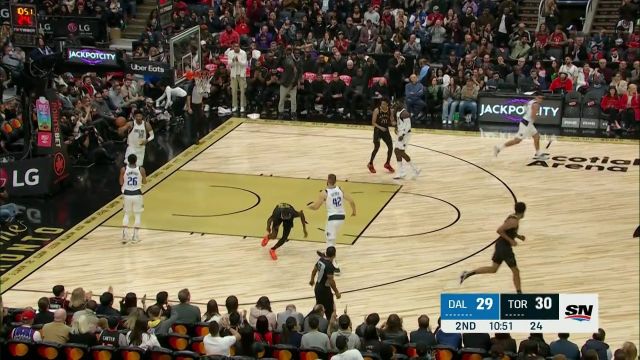 【2022年11月27日】NBA常规赛：独行侠vs猛龙第2节原声解说回放