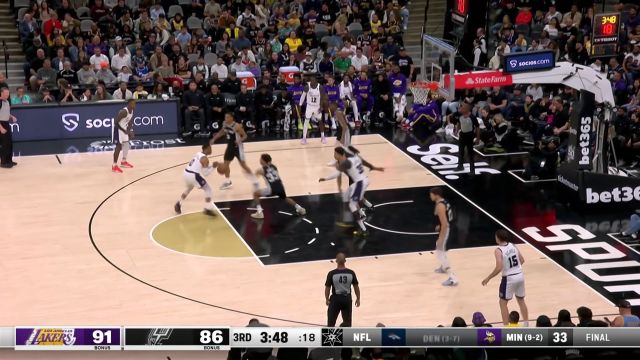 【2022年11月27日 湖人vs马刺集锦】琼斯抢断反击扣篮未中 约翰逊及时跟进补篮建功