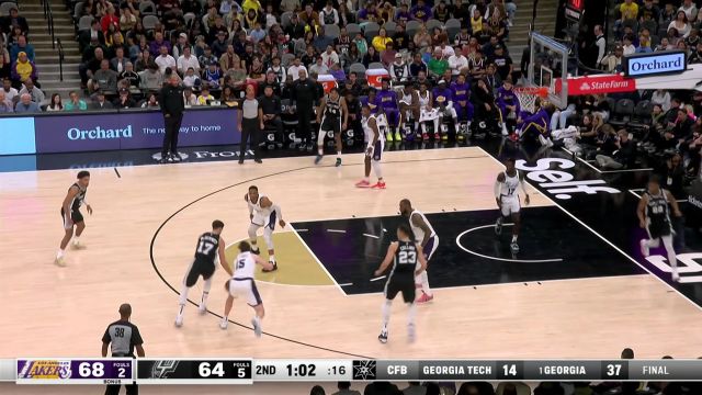 【2022年11月27日 湖人vs马刺集锦】詹威连线炸翻全场 威少灵光乍现助飞詹姆斯滑翔空接劈扣