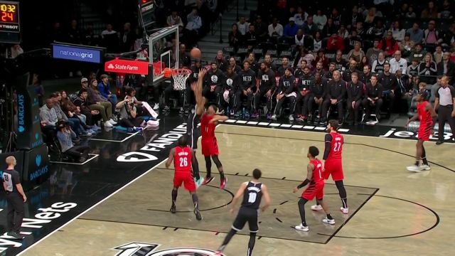 【2022年11月28日 开拓者vs篮网集锦】杜兰特急停中投未能命中 克拉克斯顿飞身补扣轻松取分