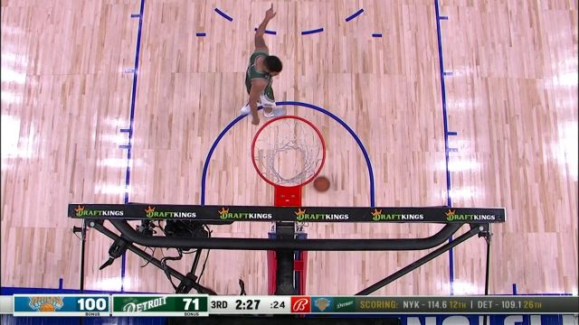 【2022年11月30日】NBA常规赛：尼克斯vs活塞第3节英文原声回放