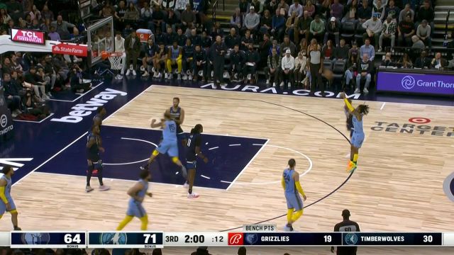 【2022年12月01日 灰熊vs森林狼集锦】外线威胁也是恐怖！莫兰特点飞防守三分稳稳命中