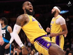 NBA常规赛开拓者vs湖人全场录像回放（2022年12月01日）