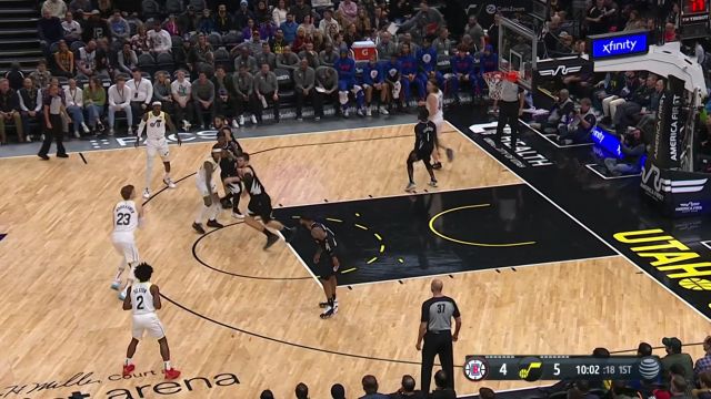 【2022年12月01日 快船vs爵士集锦】高炮台真的好使！马尔卡宁弧顶张弓搭箭三分炸筐