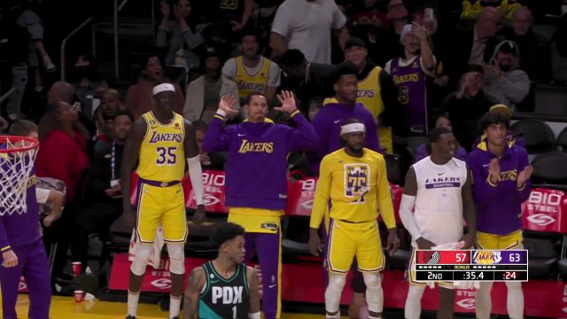 【2022年12月01日 开拓者vs湖人集锦】一个人的表演秀！詹姆斯自传自接滑翔劈扣惊艳全场