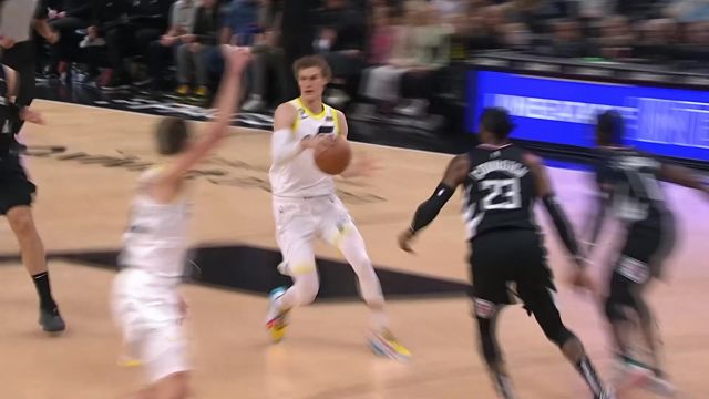 【2022年12月01日 快船vs爵士集锦】亚历山大-沃克三分飙进 杰克逊以牙还牙完成回应