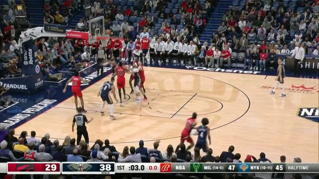 【2022年12月01日 猛龙vs鹈鹕集锦】半路杀出个程咬金 南斯斜刺里杀出反身压哨暴扣