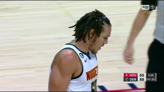 【2022年12月01日】 NBA常规赛：火箭vs掘金第3节英文原声回放