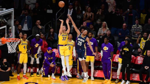 【2022年12月01日 开拓者vs湖人集锦】名记Shams爆料 湖人将裁掉射手马特-莱恩