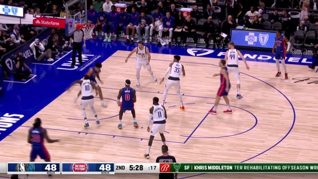 【2022年12月02日 独行侠vs活塞集锦】锁定最佳助攻 博格达诺维奇转身过人击地妙传