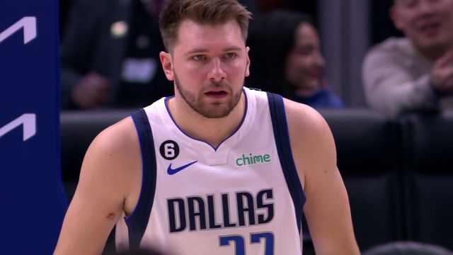 【2022年12月02日 独行侠vs活塞集锦】独行侠vs活塞精华回放 东契奇空砍35+10活塞加时赛取胜