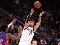 独行侠爆冷不敌活塞 东契奇35分成空砍王