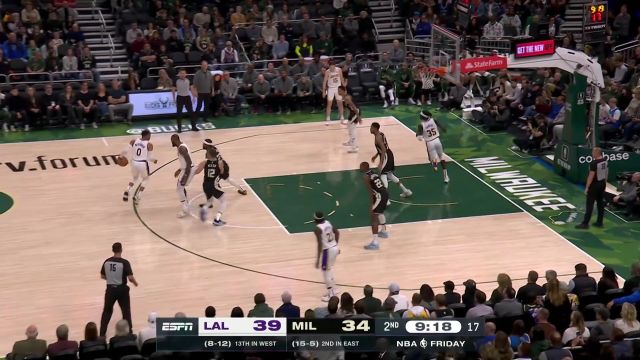 【2022年12月03日 湖人vs雄鹿集锦】湖人133-129雄鹿 湖人三巨头齐发力客场战胜雄鹿