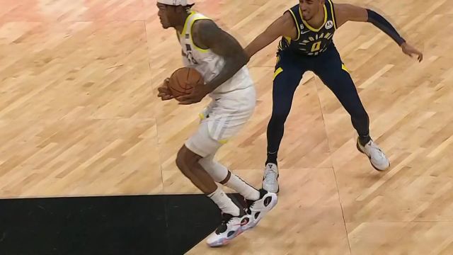 【2022年12月03日 步行者vs爵士集锦】比的就是专注度 范德比尔特抢断反击暴扣一条龙