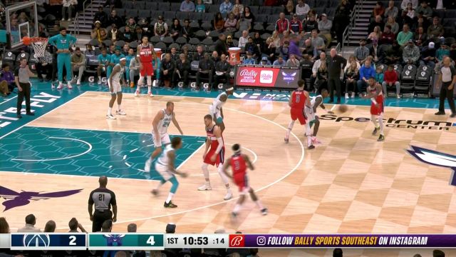 【2022年12月03日 奇才vs黄蜂集锦】开局火力全开！比尔转移弱侧助底角库兹马三分穿心