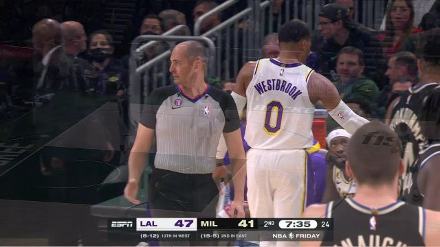 【2022年12月03日】NBA常规赛：湖人vs雄鹿英文原声全场回放