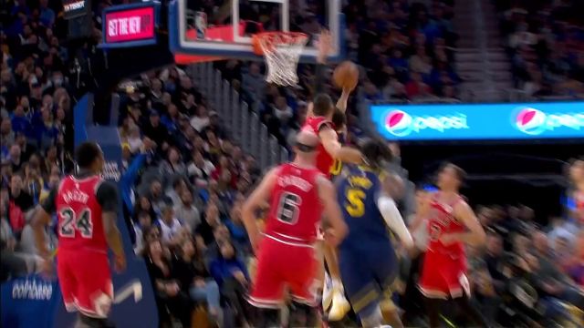 【2022年12月03日 公牛vs勇士集锦】稳住局面的任务还得我来承担 库里一步过掉武切维奇上篮得手