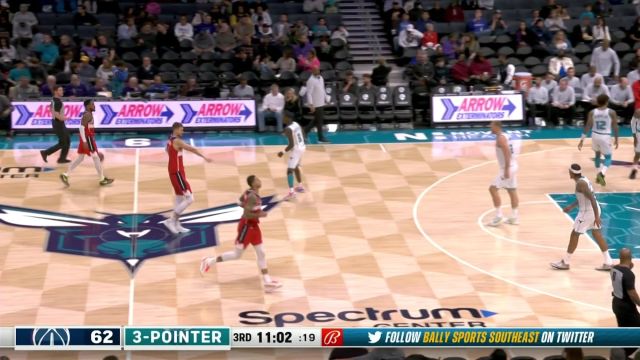 【2022年12月03日 奇才vs黄蜂集锦】独角兽飞起来！波神空切顺下双手起飞炸筐