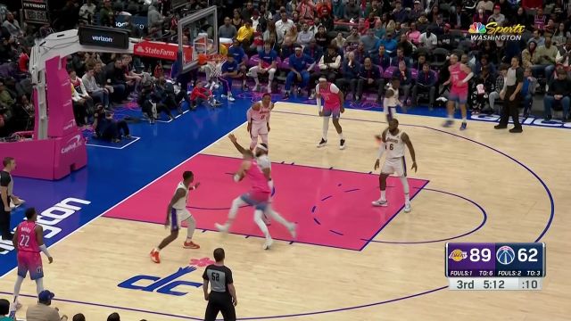 【2022年12月05日 湖人vs奇才集锦】打着打着成全明星赛了？湖人奇才众将各显神通上演扣篮秀