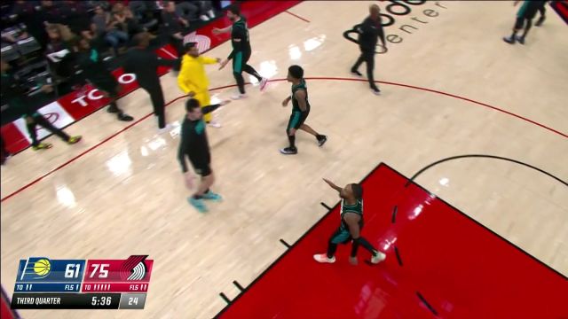 【2022年12月05日 步行者vs开拓者集锦】专治各种不服！利拉德外线超远三分一箭穿心